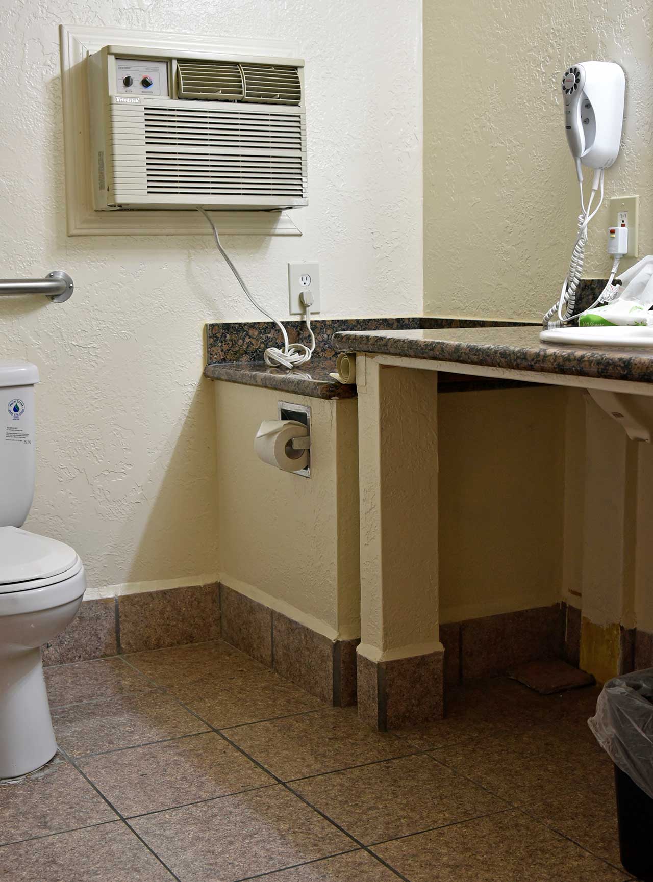 Monterey Pines Inn ADA Bathroom